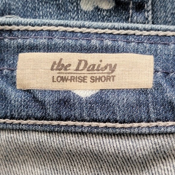AG Adriano Goldschmied The Daisy Low Rise Frayed Cut Off Heart Print Denim Short - Picture 14 of 16